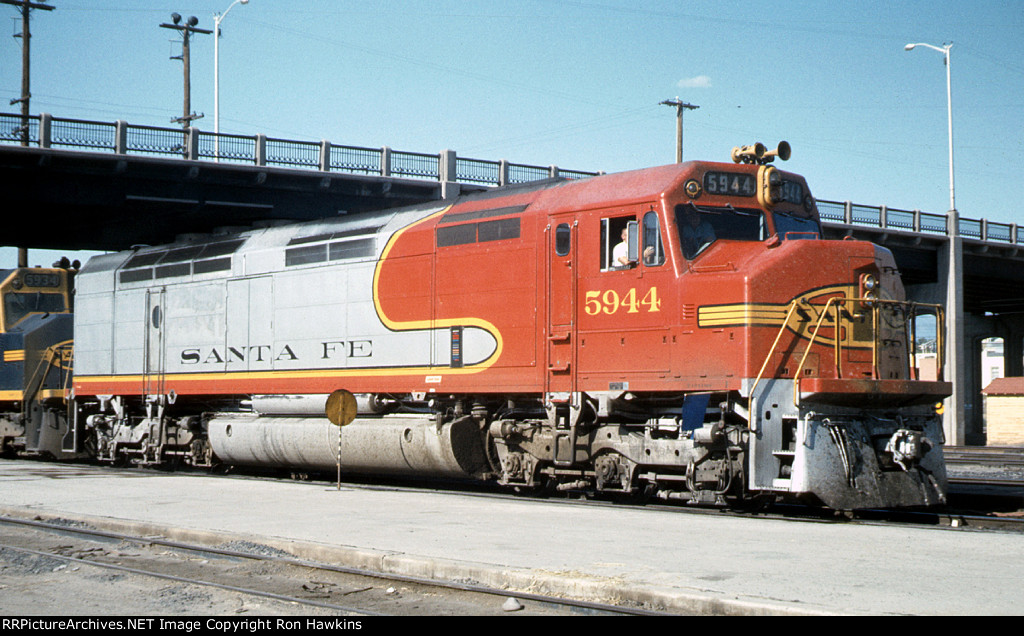 ATSF 5944